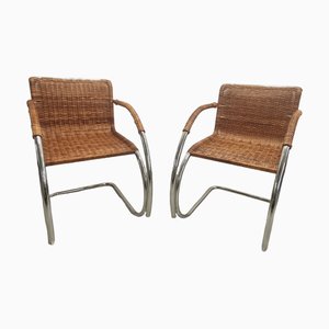 Butacas Cantilever M20 tubulares de ratán tejido de Mies Van Der Rohe para Knoll, años 60. Juego de 2