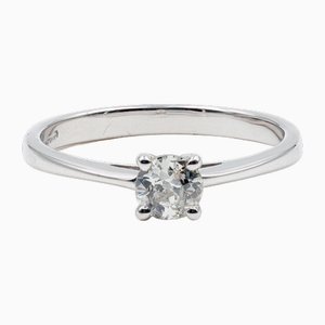 Solitaire Ring in 18k White Gold with Cut Diamond