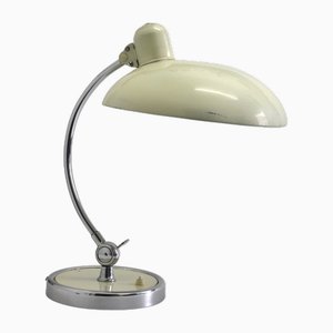Lámpara de escritorio Bauhaus alemana modelo 6631 de metal en blanco crema de Christian Dell para Kaiser Idell, años 30