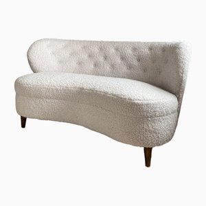 Canapé Incurvé Loveseat en Teddy Blanc par Carl-Johan Boman pour Boman Ab Finland, 1940s