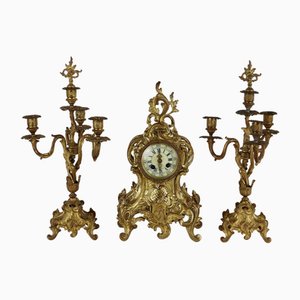 Relojes rococó de bronce dorado de finales del siglo XVIII. Juego de 3