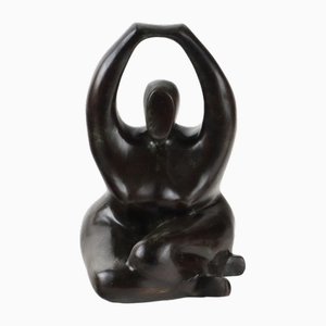 Figurine Féminine en Bronze