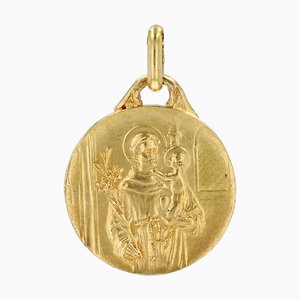 French 18 Karat Yellow Gold Saint Joseph Medal Pendant, 20th Century