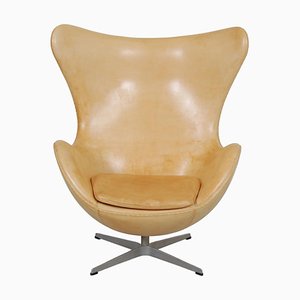 Egg Chair in Patinated Natural Leather by Arne Jacobsen, 2000s