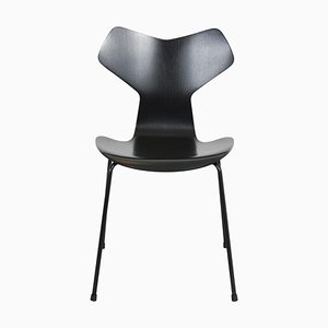 Chaise Grandprix en Frêne Laqué Noir par Arne Jacobsen