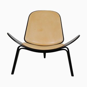 Black Shell Chair in Natural Leather by Hans Wegner, 2000s