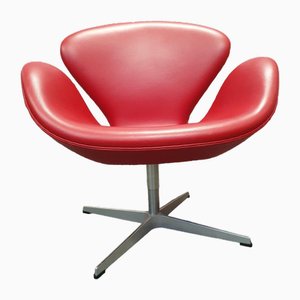 Swan Chair with Original Red Leather from Fritz Hansen, 2013