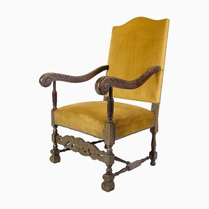 King´s Chair mit gelbem Nagelbesetztem Velours, 1920er