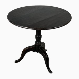 English Tilt Top Table