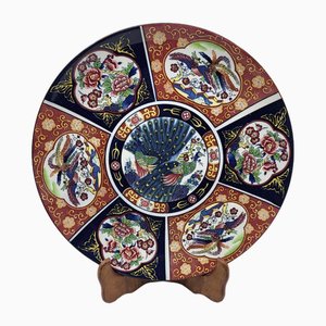 Plato chino grande de porcelana Imari con pavos reales y flores, años 70