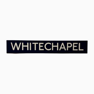 Insegna Ultra Whitechapel in cartoncino blu e bianco della metropolitana di Londra, anni '70