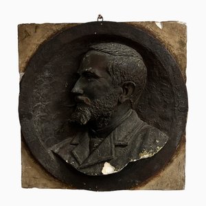 Busto de pared de un hombre barbudo, siglo XIX, yeso