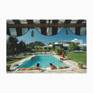 Slim Aarons, Poolside in Sotogrande, Tirage Photographique Estampillé Estate en Édition Limitée, années 80
