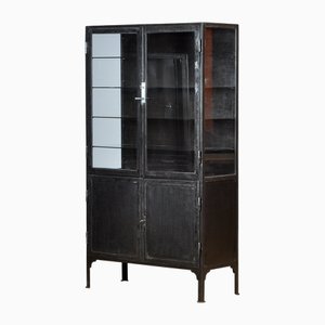 Mueble médico vintage pulido, años 30