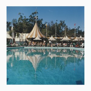 Slim Aarons, Beverly Hills Hotel Pool, Tirage photographique estampé Estate Edition limitée, 1980s