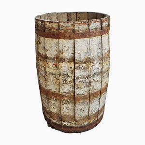 Barril de madera antiguo