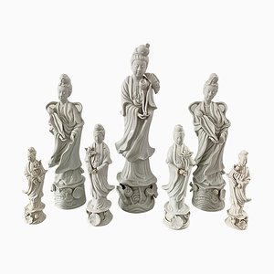 Figuras de porcelana Chinoiserie Blanc De Chine en blanco. Juego de 7