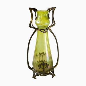 Vase Art Nouveau Antique en Verre Vert Irisé