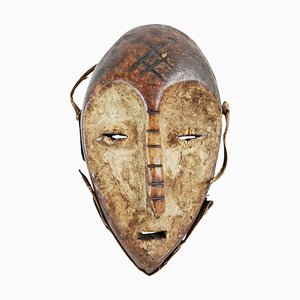 Geschnitzte Vintage Lega Maske