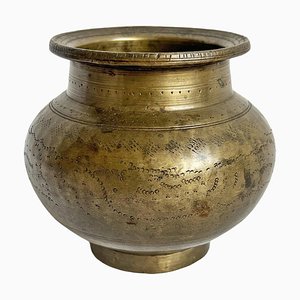 Vaso rituale antico in ottone
