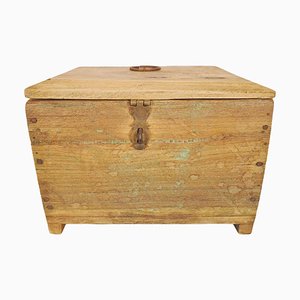 Caja de madera vintage pequeña