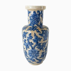 Vase Rouleau Antique Bleu et Blanc Craquelé Période Kangxi, Chine