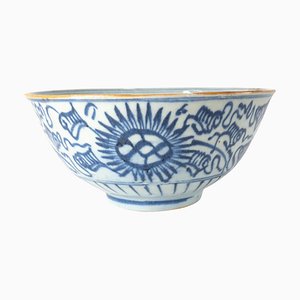 19th Century Chinese Chinoiserie Blue and White Provincial Bowl