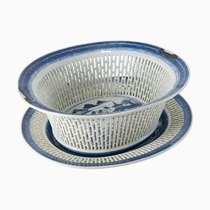 Chinese Export Chinoiserie Blue and White Basket and Tray, Set of 2
