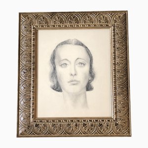 Portrait de Femme Art Déco, 20ème Siècle, Fusain sur Papier, Encadré