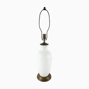 Lámpara de mesa francesa de vidrio opalino blanco