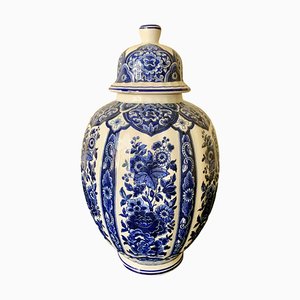Delfts Blue and White Chinoiserie Porcelain Ginger Jar by Ardalt Blue Delfia