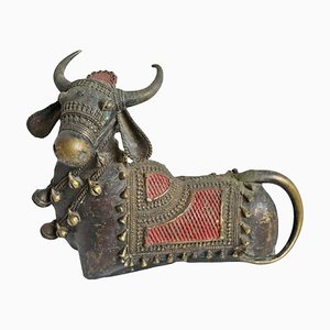 Toro Nandi antico in ottone, India