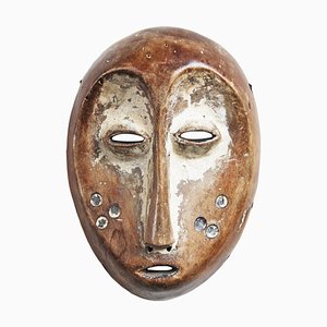 Máscara Lega vintage de madera tallada