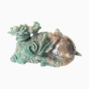 Figura de elefante de jade de jadeíta chino tallado, siglo XX
