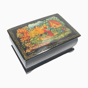 20th Century Russian Palekh School Lacquer Trinket Box