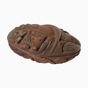 19th Century Folk Art Carved Coconut Snuff Box with Alligator