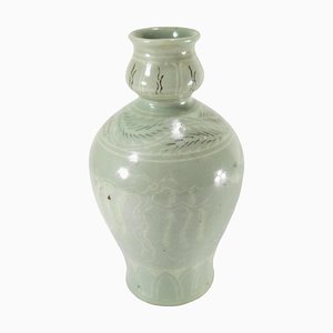 20th Century Korean Celadon Green Glazed Vase with Cranes