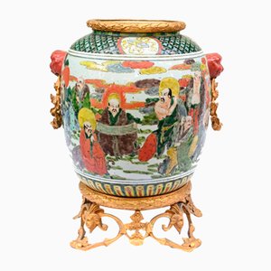 Urna Qianlong francesa china de porcelana con soportes dorados, años 10