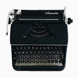 Macchina da scrivere SM2 Olympia vintage, anni '30