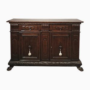 Lombardisches Sideboard aus Nussholz, 17. Jh.