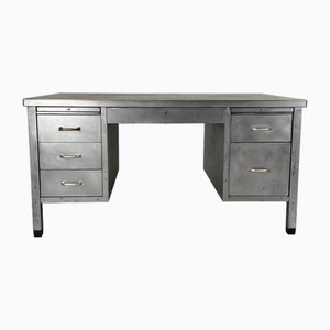 Vintage Doppelter Schreibtisch aus poliertem Stahl & Metall mit Messinggriffen