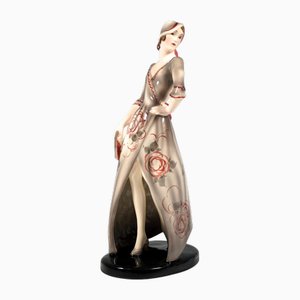 Figurine Lady Posing Art Déco par Claire Weiss pour Goldscheider, Vienna, 1931