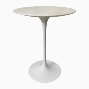 Mesa de centro con base de mármol de Eero Saarinen para Knoll International, 1980