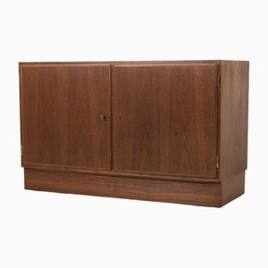 Dänisches 2-Türiges Sideboard von Poul Hundevad