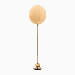 Lampada da terra in ottone con paralume in tessuto, anni '50