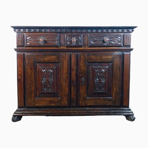 Piedmontese Credenza in Walnut, 1700s