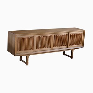 Credenza scultorea bassa Mid-Century moderna in quercia, Danimarca, anni '60