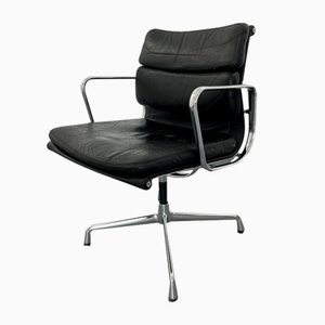 Chaise de Bureau EA208 par Charles & Ray Eames pour Vitra