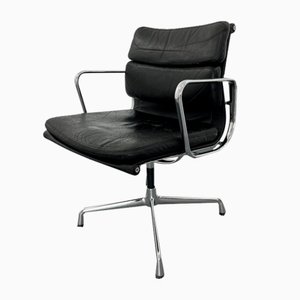 EA208 Office Chair by Charles & Ray Eames for Vitra