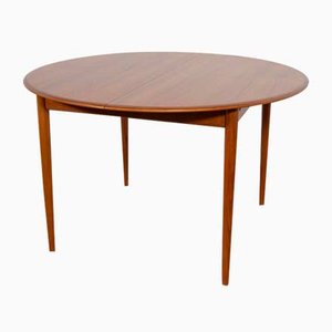 Mid-Century Danish Round Dining Table in Teak, 1970s